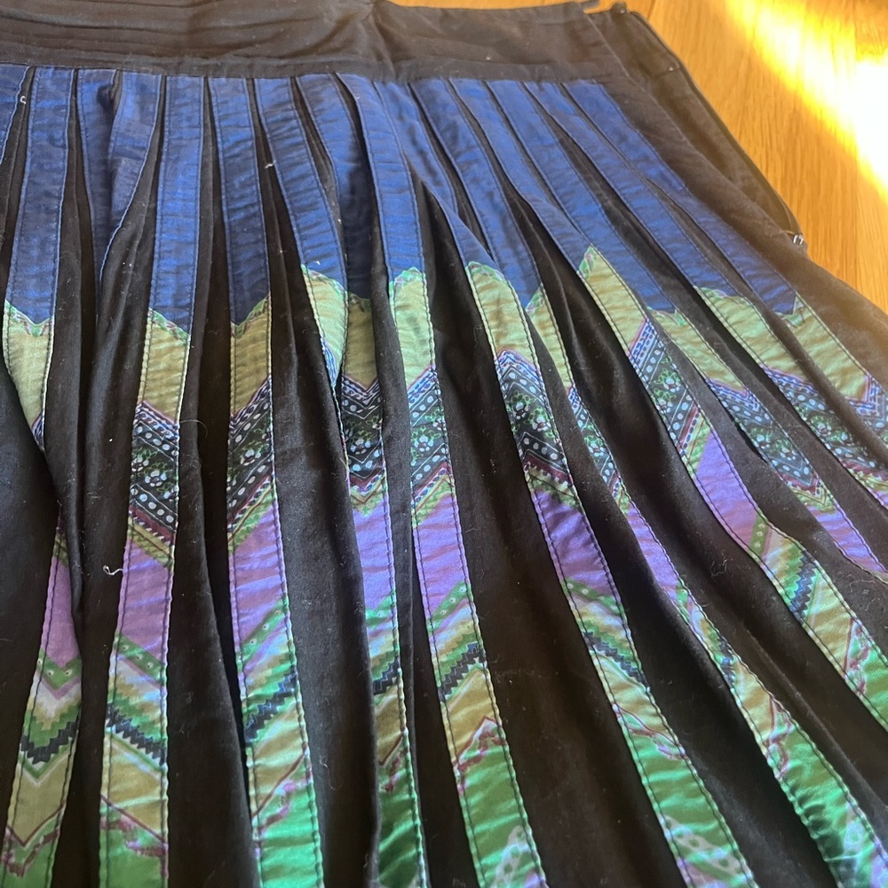 Lithe Anthropologie Size 12 cotton skirt with colorful strips all around - Picture 2 of 8